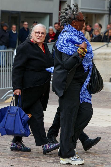 Photo Josiane Balasko et Firmine Richard Obsèques de Michel Blanc