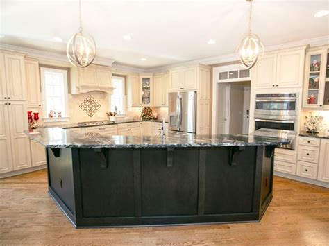 U Shaped Kitchen Island With Seating – Things In The Kitchen