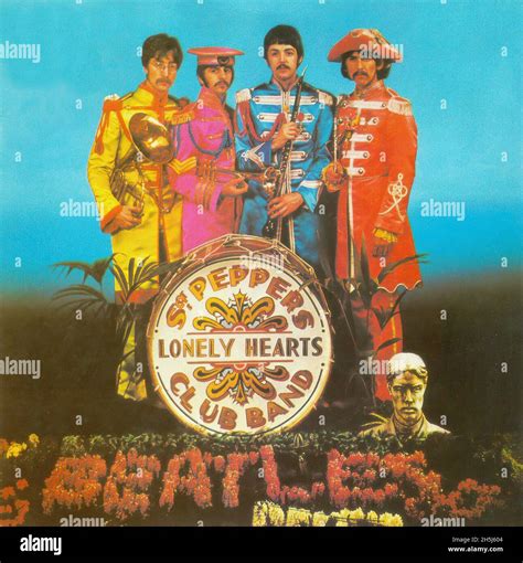 Arriba Imagen Sgt Pepper Lonely Hearts Club Band Logo Abzlocal Mx