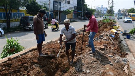 Road median being redeveloped - The Hindu