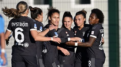 Serie A Femminile La Juve Batte Il Napoli Con Il Brivido