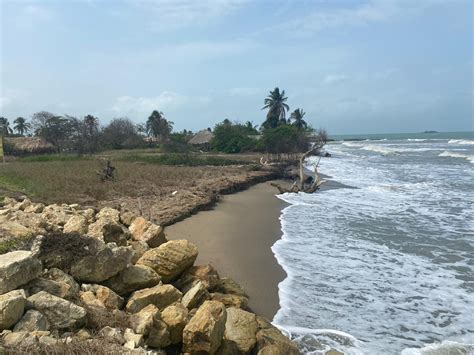 estudiantes investigan erosión costera en Urabá UPB