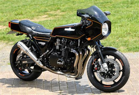 Monster Zed Kawasaki Z1 R Restomod Bikebound