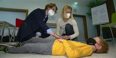 Anaphylaktischer Schock Notfalltraining F R Allergiker