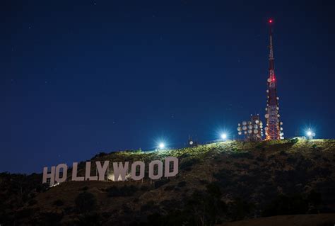 Tips for Hiking to the Hollywood Sign - Travel Caffeine