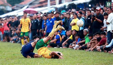 Foto Sepak Bola Jarak Dekat Tarkam Selalu Memikat Indonesia Bola