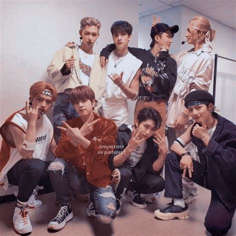 𝐃𝐄𝐒𝐂 : straykids aesthetic icon. 𝐓𝐀𝐆𝐒 : #straykids #icon #aestheticicon ...