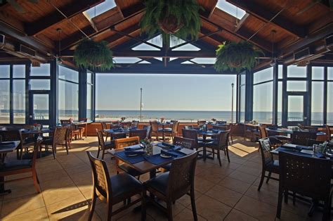 This Amazing Jersey Shore Seafood Restaurant Offers Oceanfront Views From Every Table