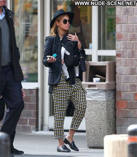 Beyonce Posing Hot Babe Ebony Singer Celebrity Hot Nude Scene Naked Ebony Celebs