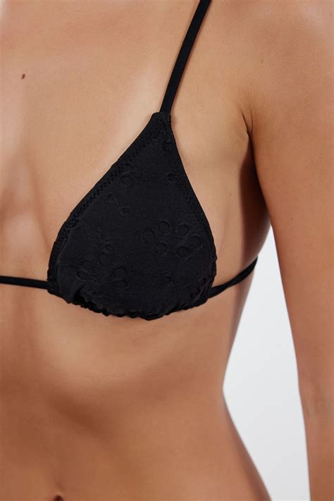 Trendyolmilla Siyah Üçgen Bağlamalı Dokulu Regular Bikini Takımı