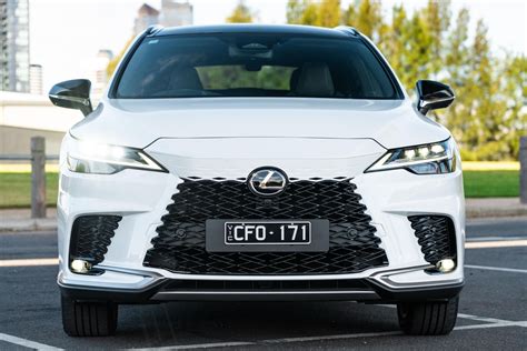 2025 Lexus Rx 350 Review Car And Driver Wyatt Saif