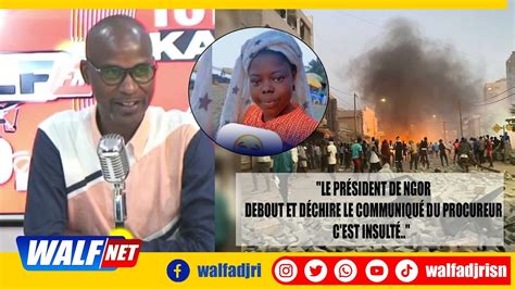 M Rt De Marie Samb Le Pr Sident De Ngor Debout D Chire Le Communiqu