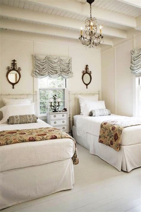 22 Guest Bedrooms with Captivating Twin Bed Designs