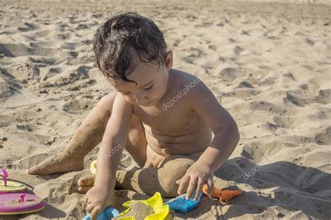 Fkk mädchen nackt am fkk strand Pornofotos nach Kategorie kostenlos