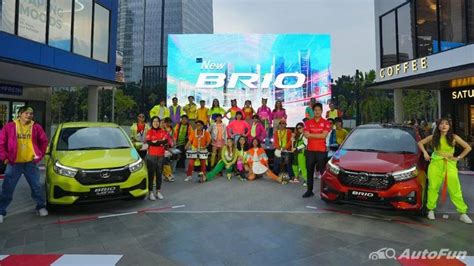 Mobil Terlaris Di Januari Daihatsu Sigra Permalukan Innova