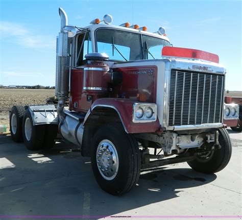 1979 Gmc General Semi Truck In Goodland Ks Item G7622 Sold Purple Wave