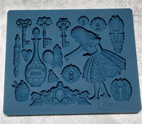 Alices Keys Silicone Mold Zuri Designs Zuri Molds Etsy