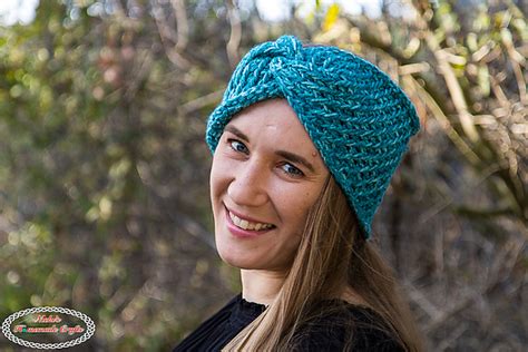 Ravelry Diagonal Textured Ear Warmer Pattern By Nicole Riley