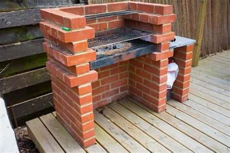 15 Cool DIY Backyard Brick Barbecue Ideas