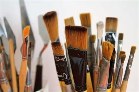 What You Need to Know About Cleaning Your Acrylic Paint Brushes ...