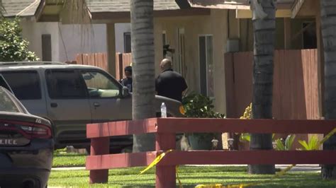 Man Found Dead In Dinuba Front Yard Police Say Cbs47 And Ksee24