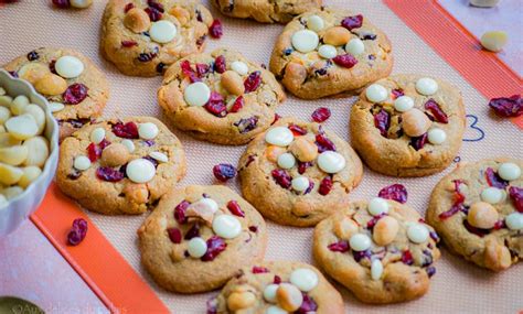 Cookies chocolat blanc cranberries et noix de macadamia Aux délices