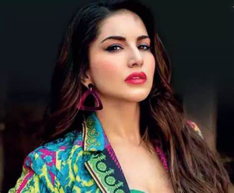 Sizzling Hot Photos Of Sunny Leone