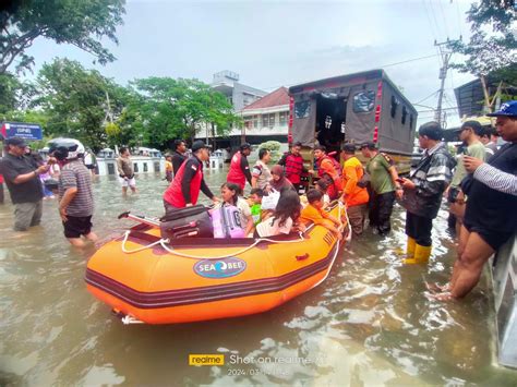 Kota Kota Di Pantura Jawa Tengah Diamuk Banjir Dan Cuaca Ekstrim