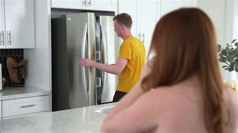 Stepmom Her Tits While She Phone Call With My Dad Summer Hart