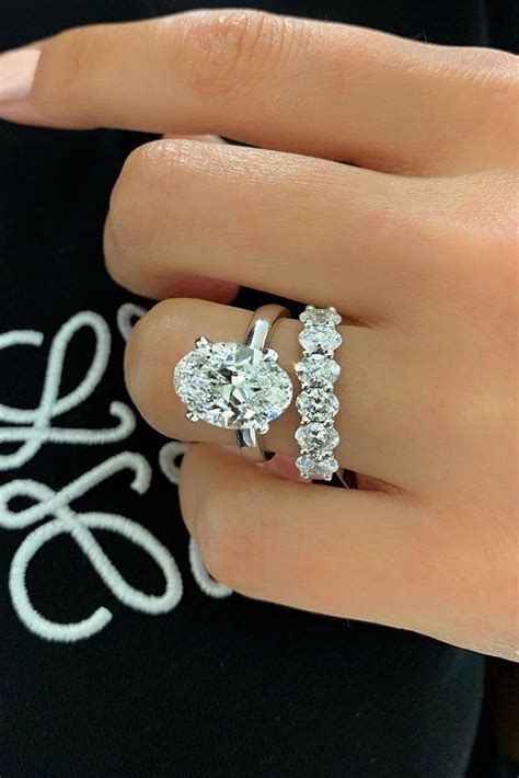 21 Amazing Bridal Sets For Any Style Wedding Rings Unique Amazing Wedding Rings Wedding Ring