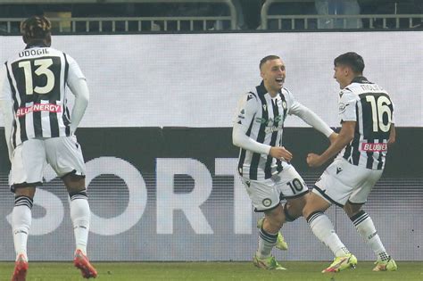 Covid, saltano altre partite di Serie A: Torino e Udinese bloccate