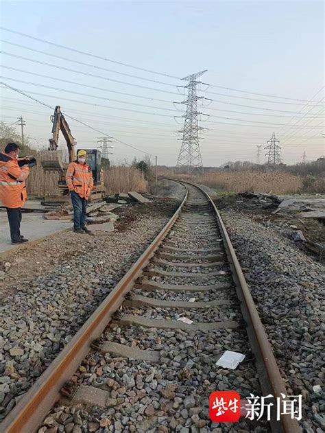 消除道口安全隐患完善交通路网镇江镇瑞线左湖平交道口改造顺利完成铁路工作镇江市