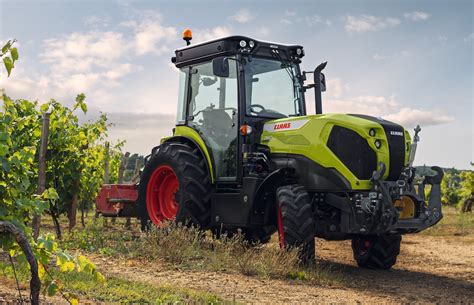 Claas Nuovi Nexos Stage V Per Un Offerta Specialistica Ancora Pi