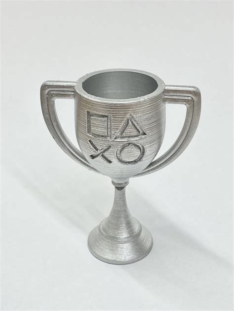 Fichier STL Trophée d argent PS5 Objet imprimable en 3D à télécharger