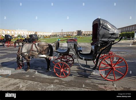 Horse Drawn Coach Hi Res Stock Photography And Images Alamy