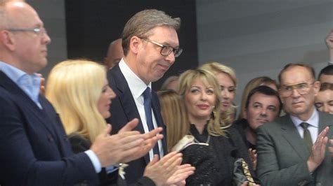 Pinkrs VuČiĆ Žaklini TataloviĆ Sa N1 Nasmejte Se Sigurna Ruka Vas