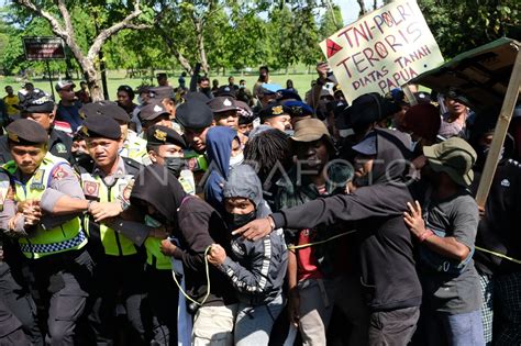 Unjuk Rasa Aliansi Mahasiswa Papua Ricuh Di Bali Antara Foto