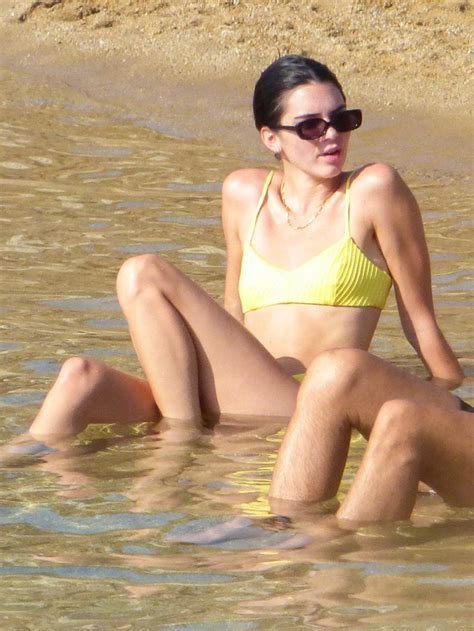 Kendall Jenner Rocks String Bikini On Lake Vacation Photos Hollywood