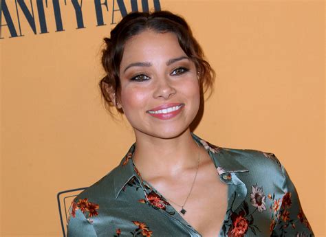 Jessica Parker Kennedy Hot Celebs Home