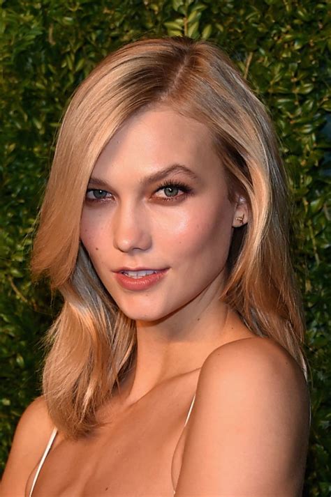 Karlie Kloss 2014 Cfdavogue Fashion Fund Awards In New York City