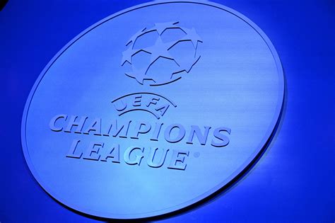 Notizie Calcio Napoli La Uefa Paga Altri Bonus Champions Le Italiane