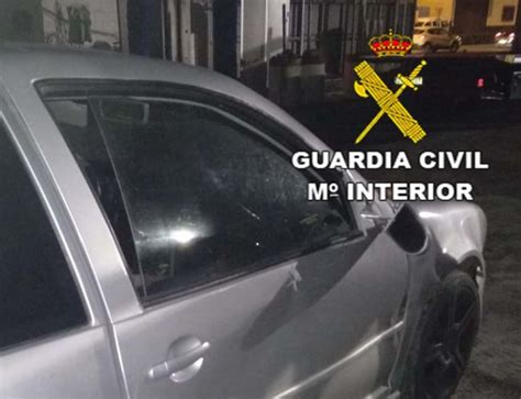 Detenido Tras Chocar Contra Un Coche De La Guardia Civil Al Ser