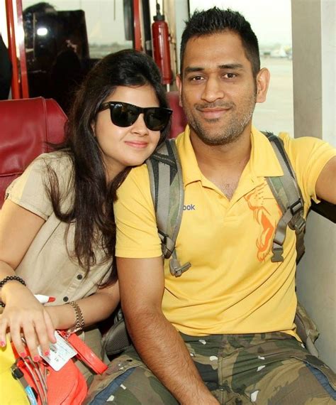 A Look At Ms Dhoni And Sakshis Magical Love Story And Their Marriage Ms Dhoni Photos Ms