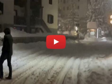 Meteo Cronaca VIDEO Valle D Aosta Fitta Nevicata A Cervinia Oltre