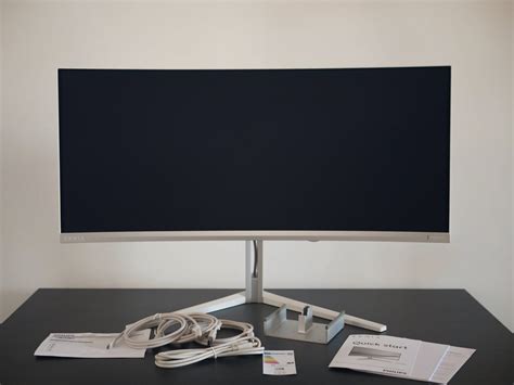 Philips Evnia 34M2C8600 – OLED-Gaming-Monitor im Test