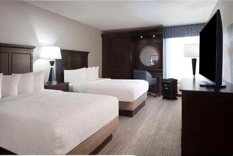 Hampton Inn Evansville in Evansville, IN, 8000 Eagle Crest Blvd., Store ...