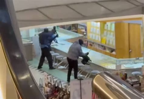 Video Rompakan RM3 2 Juta Kedai Emas Metro Kajang Di Hari Aidil Adha