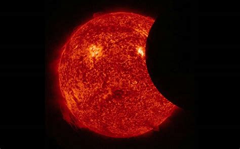 Eclipse Solar Del De Abril De En Vivo Online Kevyn Merilyn