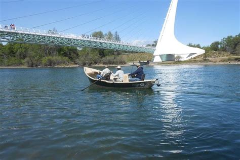 Viaje Guiado De Pesca En El R O Sacramento Desde Redding