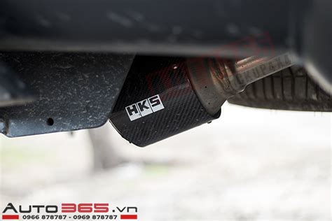 Ống xả HKS Carbon cho xe bán tải Isuzu D Max